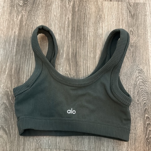 ALO Yoga Other - Alo green sports bra
